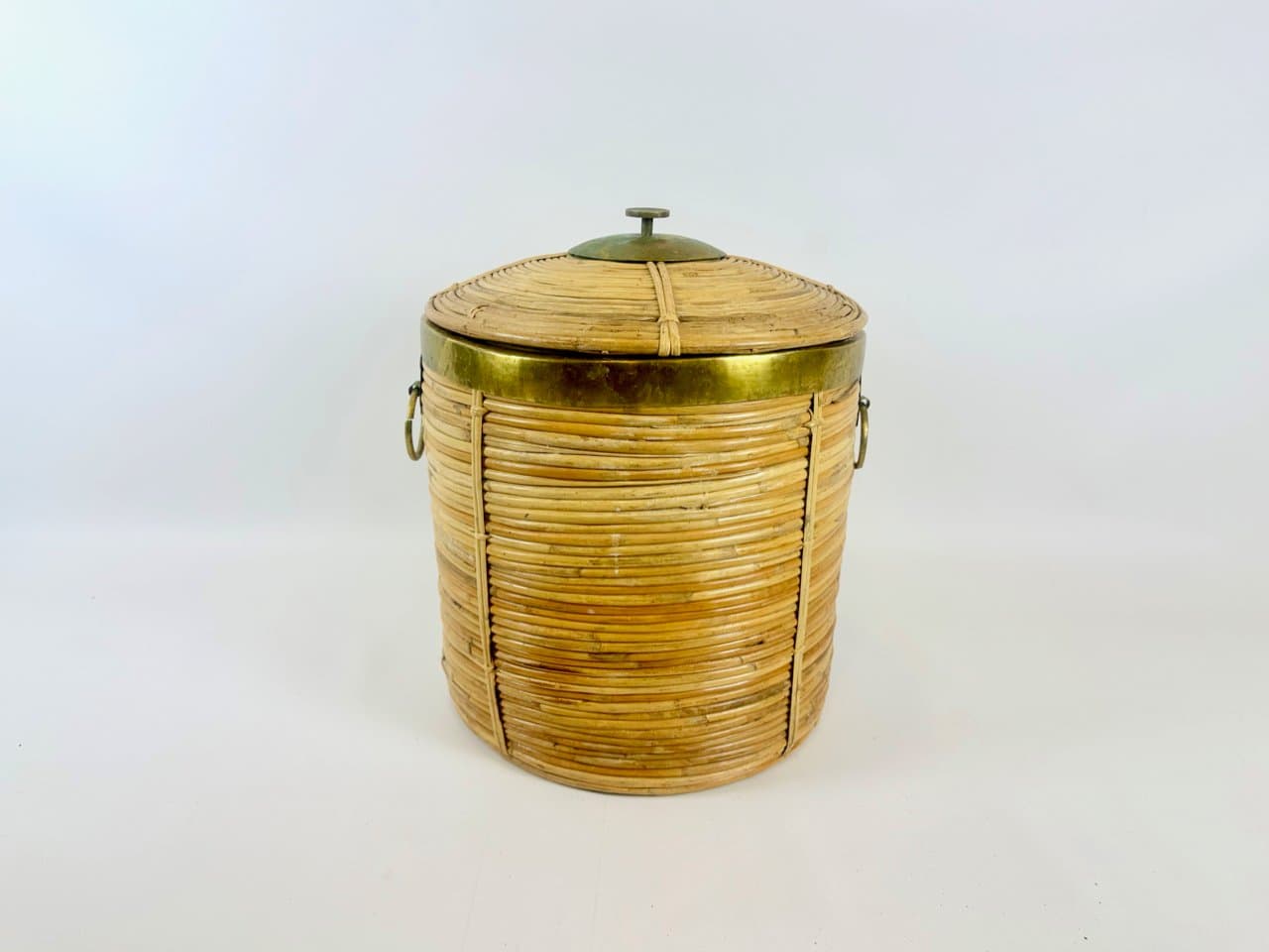 Basket mid-century, beige bamboo, brass, Italy, 1950s - 151287