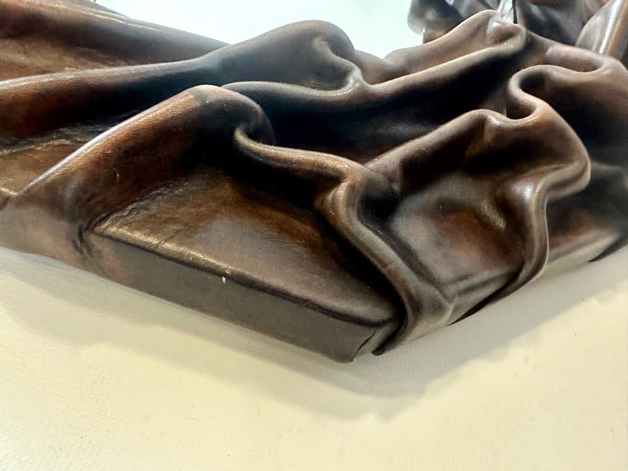 Lustro brutalistyczne, skóra brązowa, szkło, drewno, Polska, lata 70. - 151330