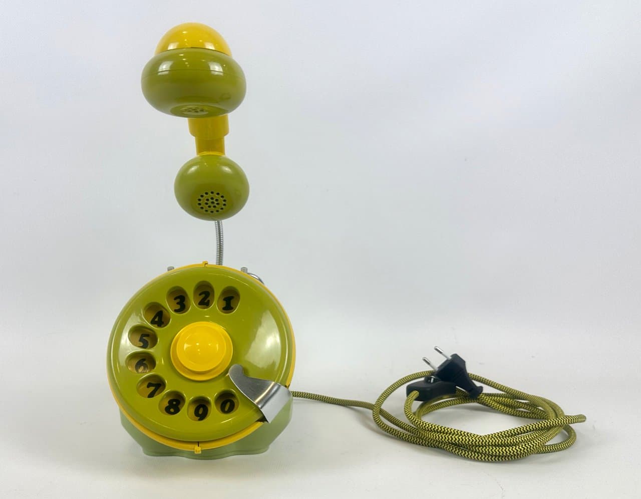 Table Lamp Bobo, yellow plastic, by S. Todeschini, Telcer, Italy, 1970s. - 151535