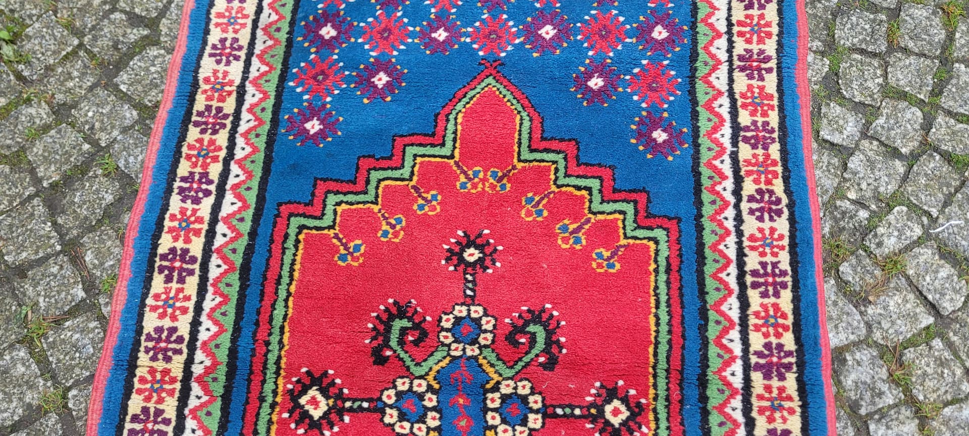 Dywan tunezyjski, czerwony 150x85cm, wełna, Tunezja, lata 60. - 134773