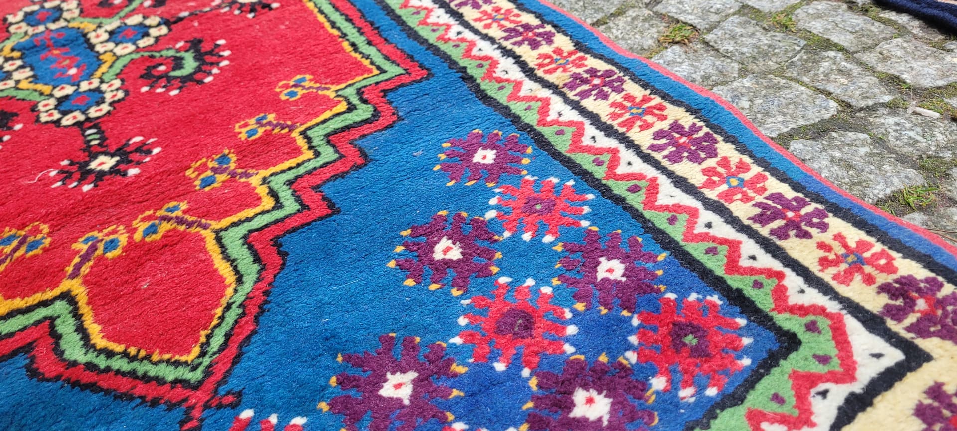 Dywan tunezyjski, czerwony 150x85cm, wełna, Tunezja, lata 60. - 134776