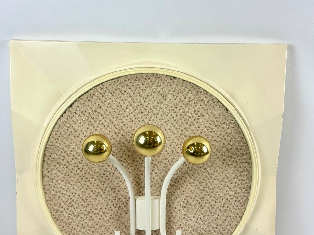 Wieszak ścienny, kość słoniowa, metal, tkanina, plastik, Niemcy, lata 70. - 151587