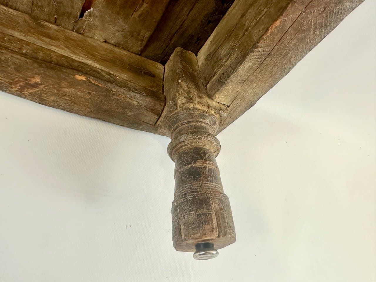 Coffee table, brown wood steel, India, 19th c. - 152001