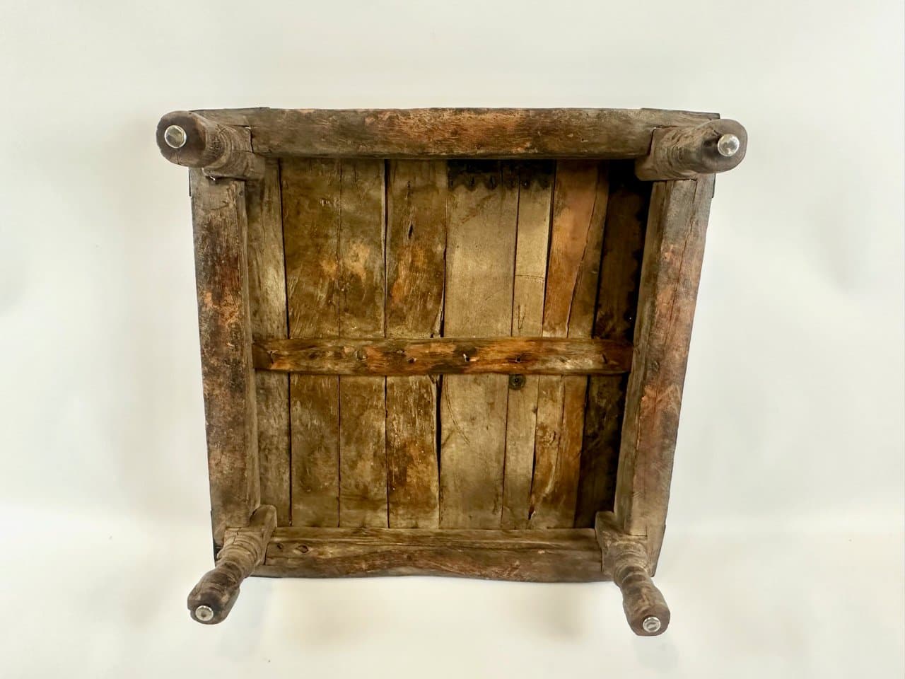 Coffee table, brown wood steel, India, 19th c. - 152003