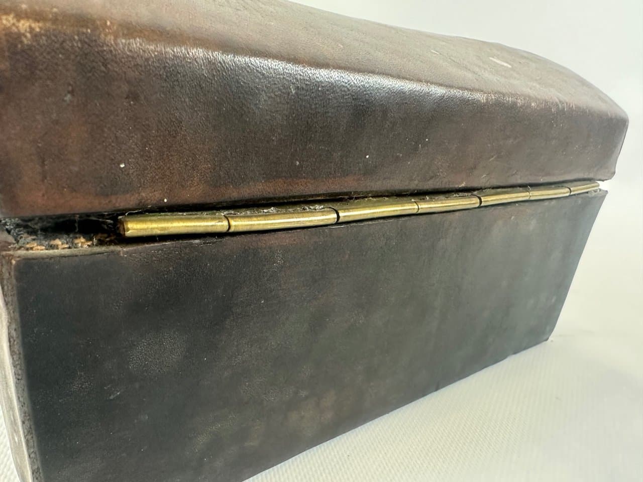 Pudełko na biżuterię, brązowy, skóra naturalna, Polska, lata 80. - 152026