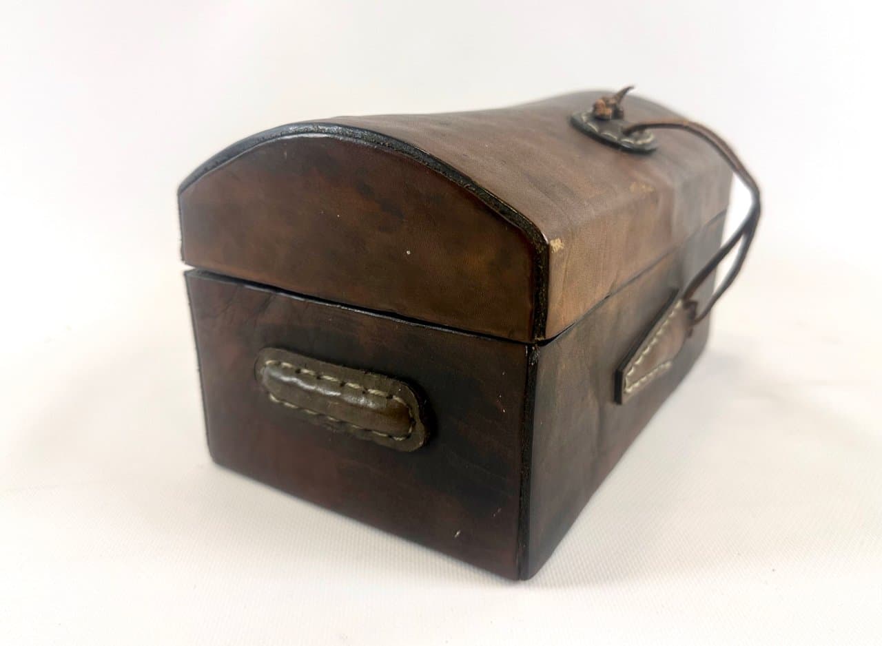 Pudełko na biżuterię, brązowy, skóra naturalna, Polska, lata 80. - 152033