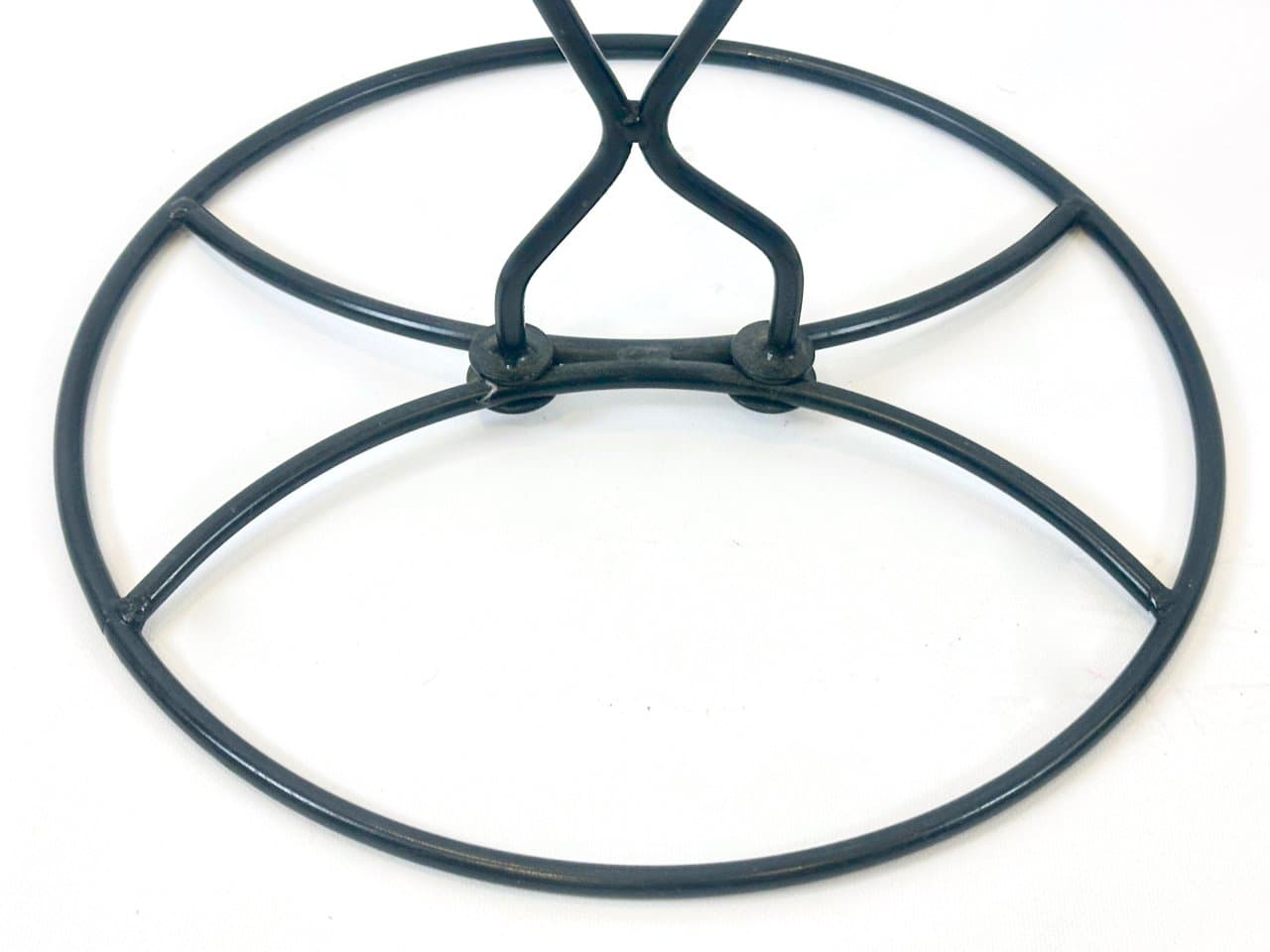 Valet stand Häpen, black steel, attrib. to E. Johansson, Ikea, Sweden, 1980s. - 152100