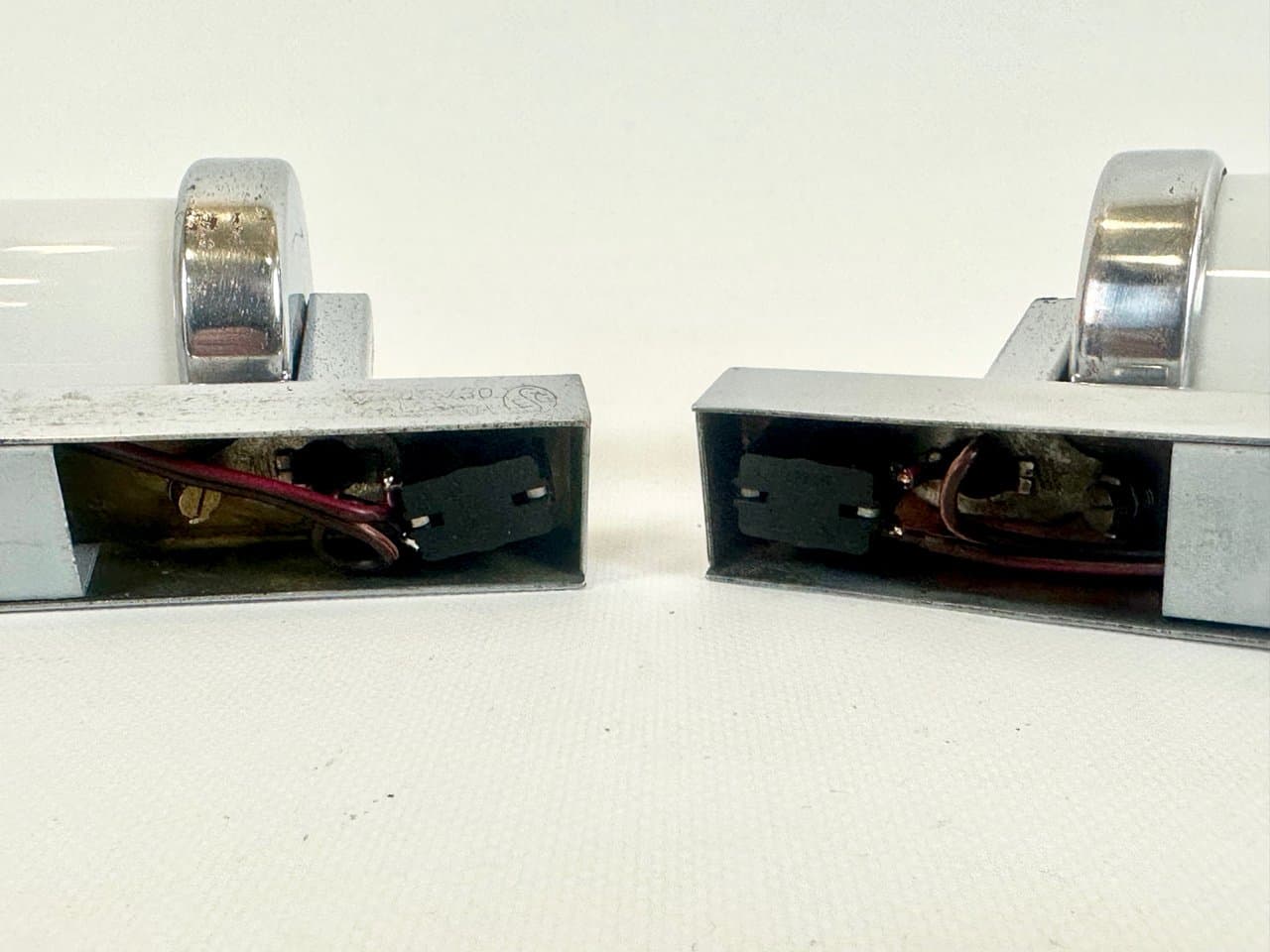 Para kinkietów Bauhaus, srebrny, mosiądz chromowany, szkło, Czechy, lata 30. - 152275