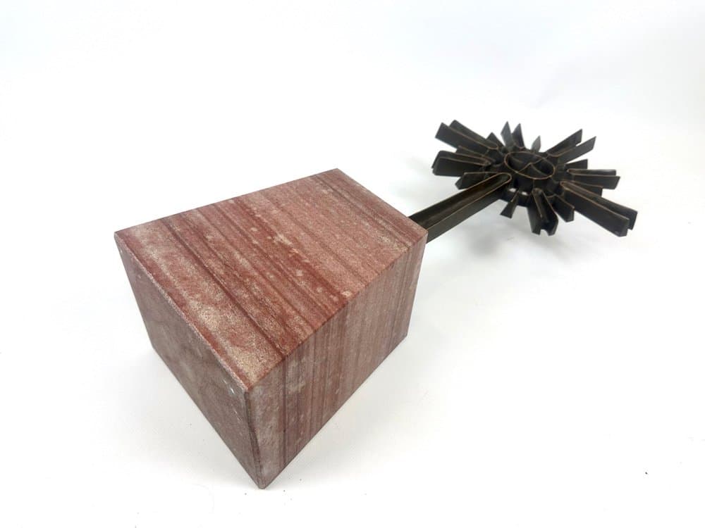 Krzyż pamiątkowy, brąz ciemnobrązowy, marmur ciemnobrązowy, Niemcy, lata 60. - 152532