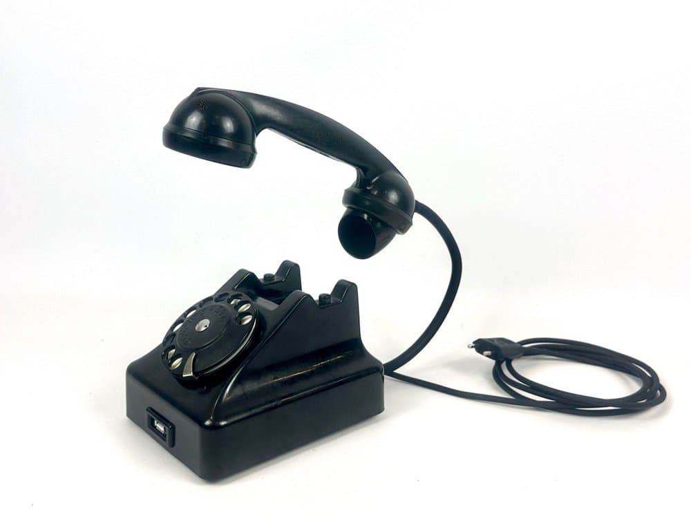 Table lamp, Art Deco Bauhaus, black Bakelite, Poland, 1950s - 152650