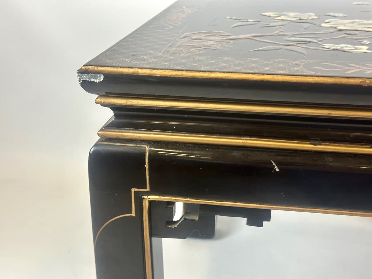 Coffee table, black lacquered wood, China, 1950s. - 152659