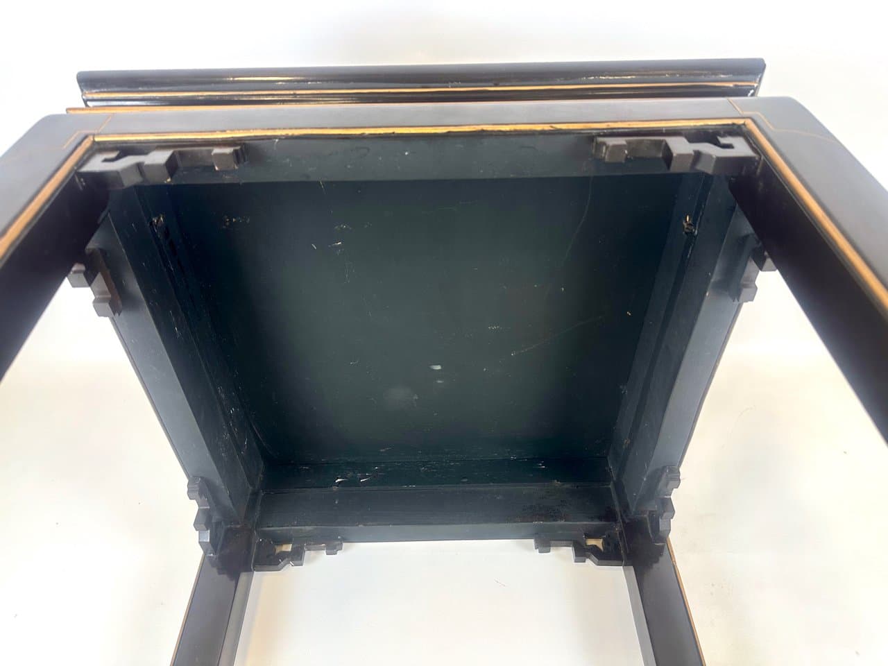 Coffee table, black lacquered wood, China, 1950s. - 152667