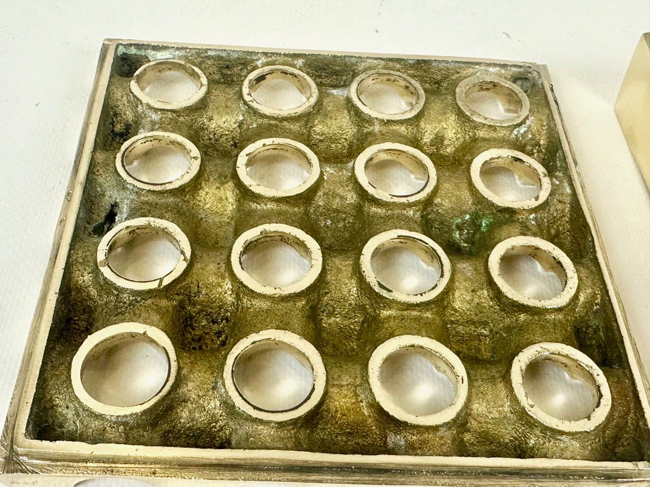 Popielniczka Ultima, złoty mosiądz, Szwecja, lata 60. - 152757