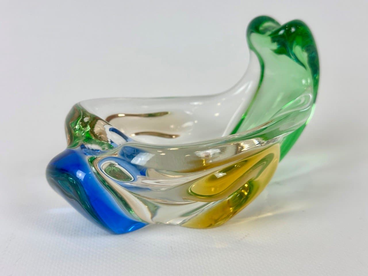 Ashtray Rhapsody, multicolored glass, by F. Zemek, Czech Republic, 1960s. - 152838