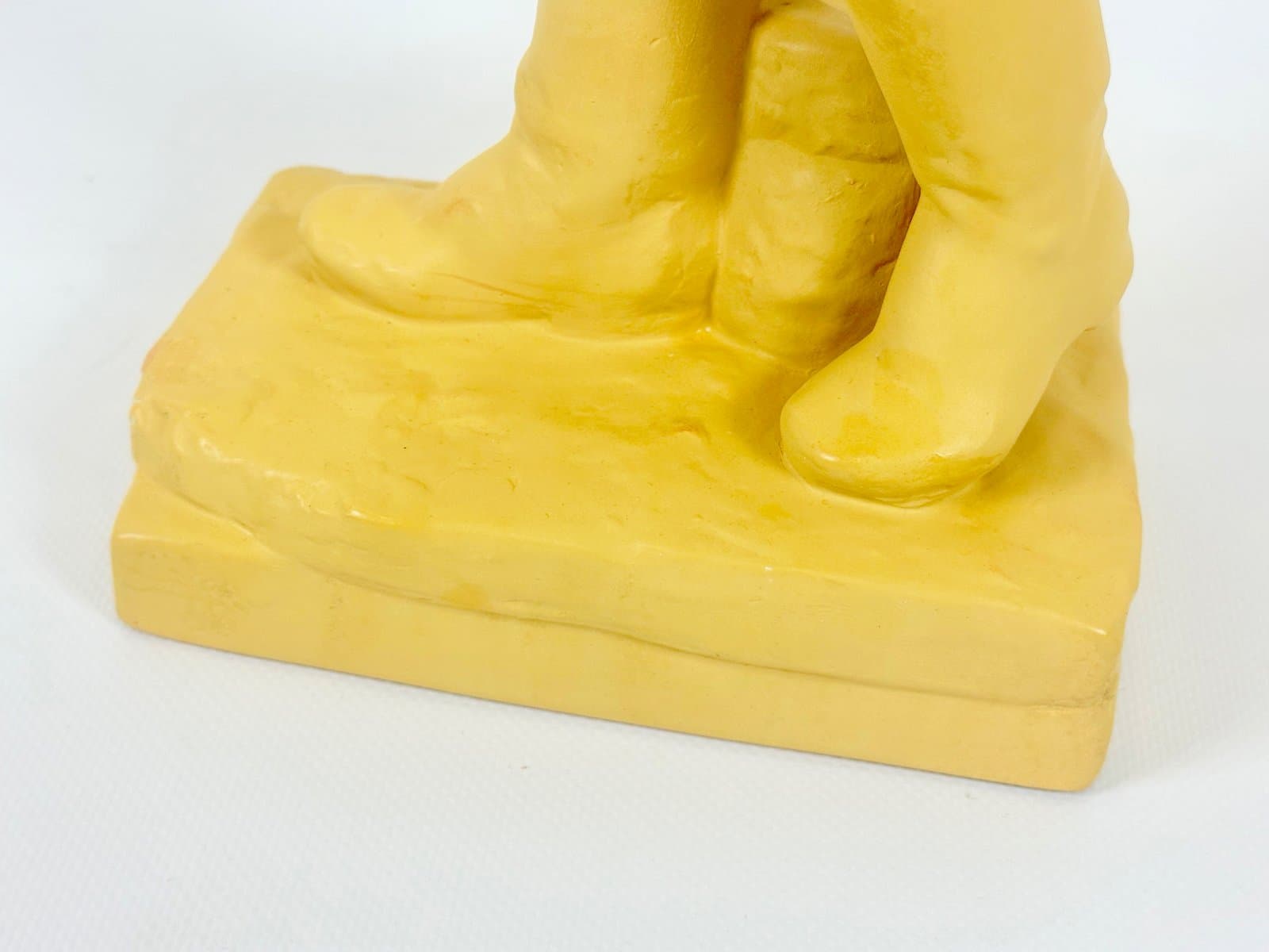 Figurka Siewca, żółty, ceramika, Czechosłowacja, lata 40. - 152847