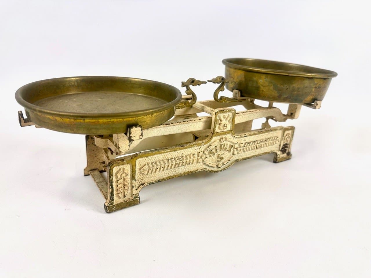 Waga kuchenna Sfinx, Art Nouveau, żeliwo białe kości słoniowej, mosiądz złoty, Czechy, początek XX w. - 153199