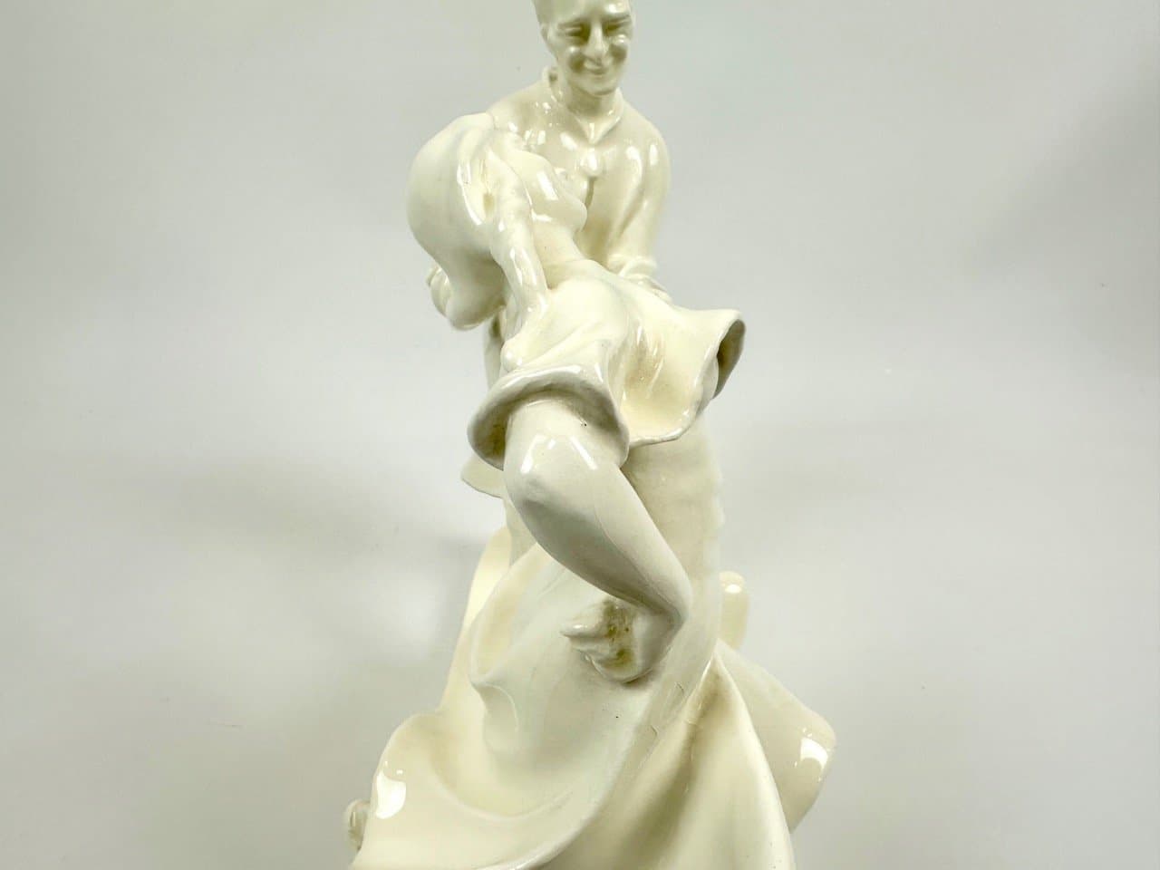 Figurka tańczącej pary, kość słoniowa, porcelana, proj. E. Hlavica, Czechy, lata 50. - 153480