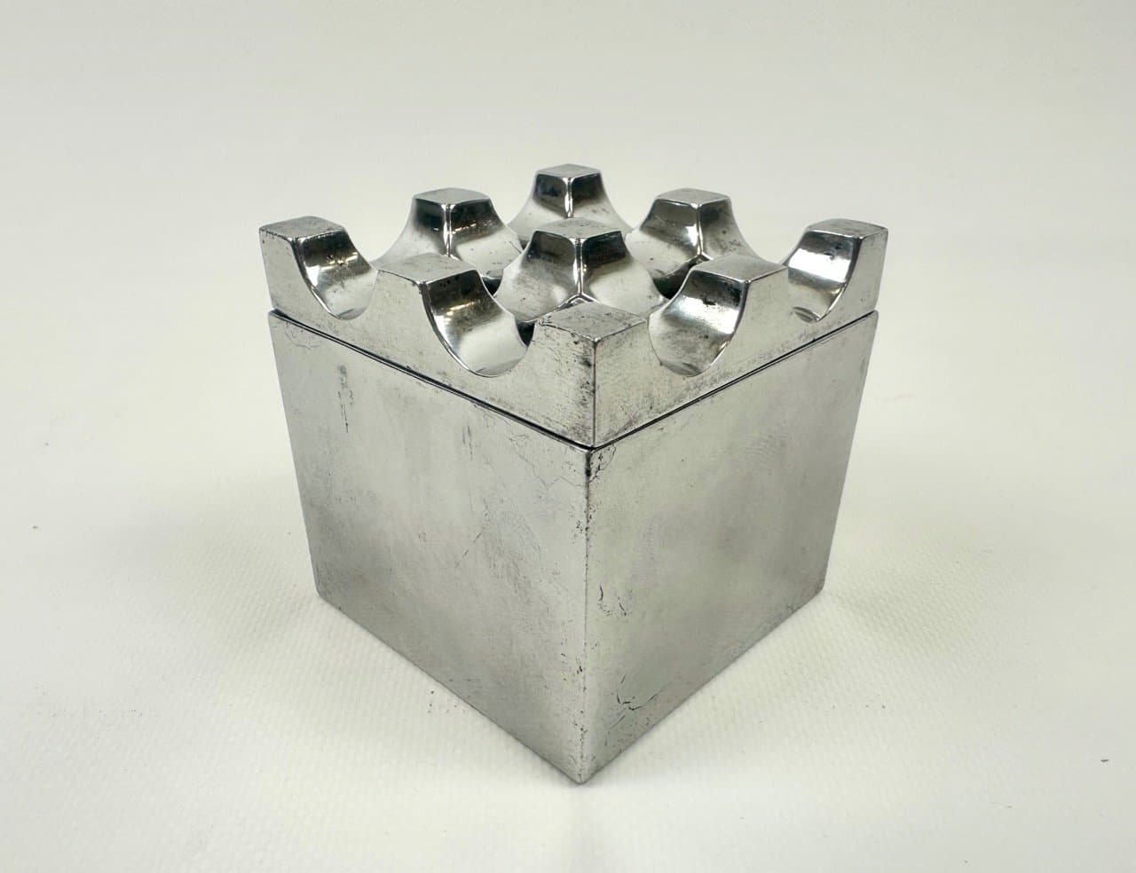 Popielniczka Ultima 7, aluminium srebrny, proj. H. Bäckström, B. Ljungberg, Dania, lata 60. - 153561