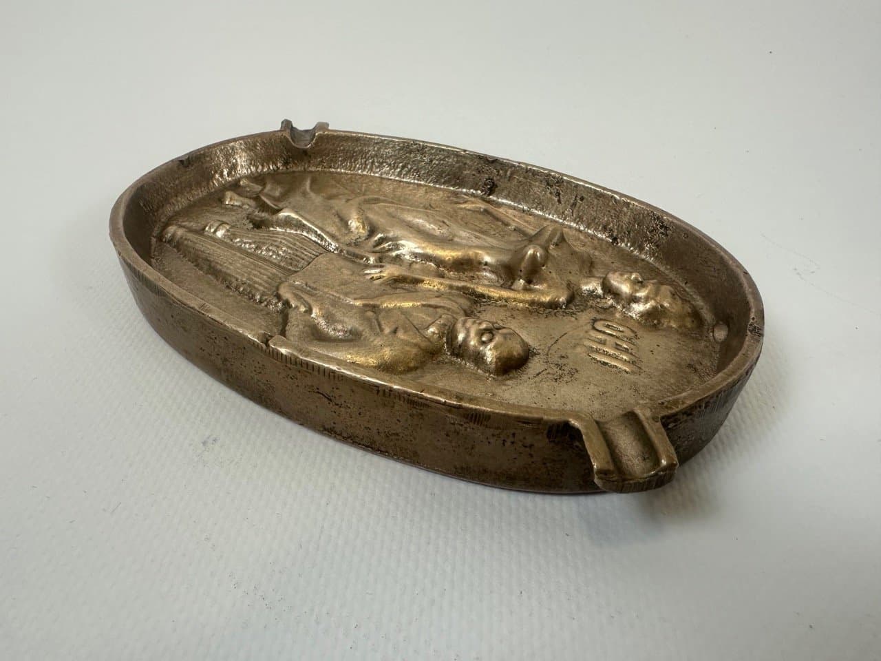 Ashtray Art Deco, golden bronze, 1940s - 153683