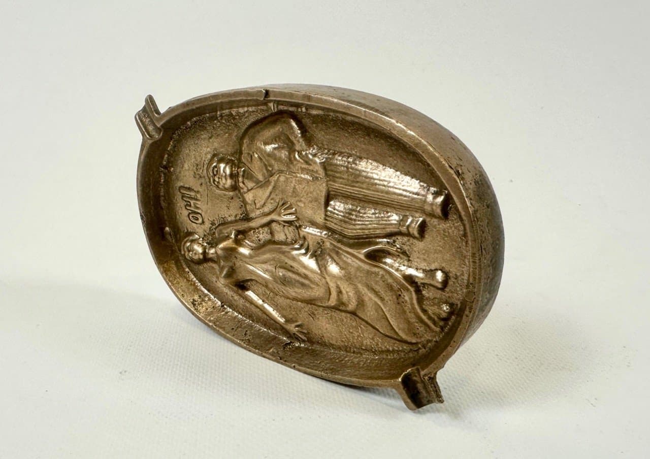 Ashtray Art Deco, golden bronze, 1940s - 153678