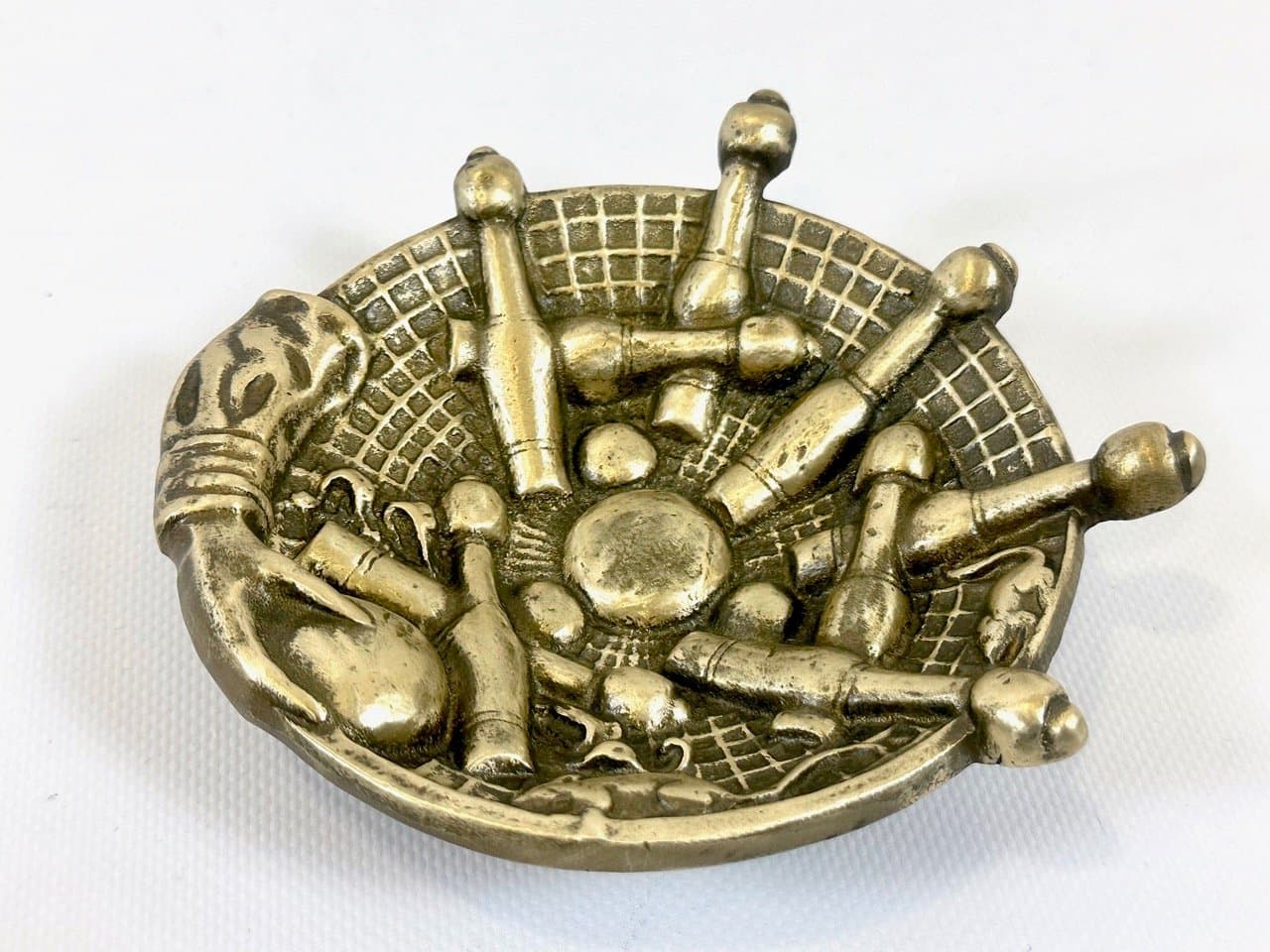 Ashtray Bowling, golden bronze, United States, 1910s. - 153708