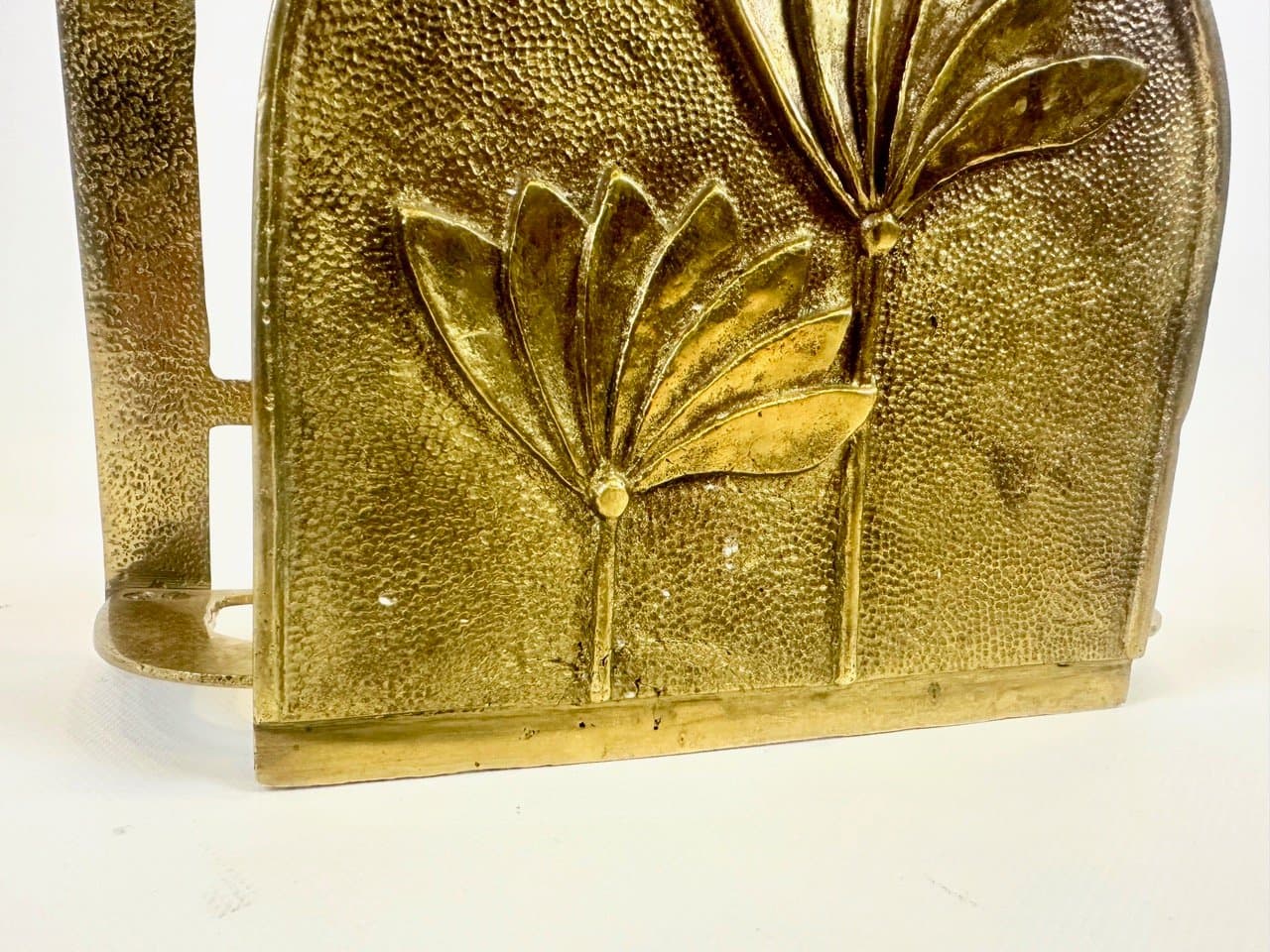 Magazine rack Art Deco, golden brass, Germany, 1960s. - 154177