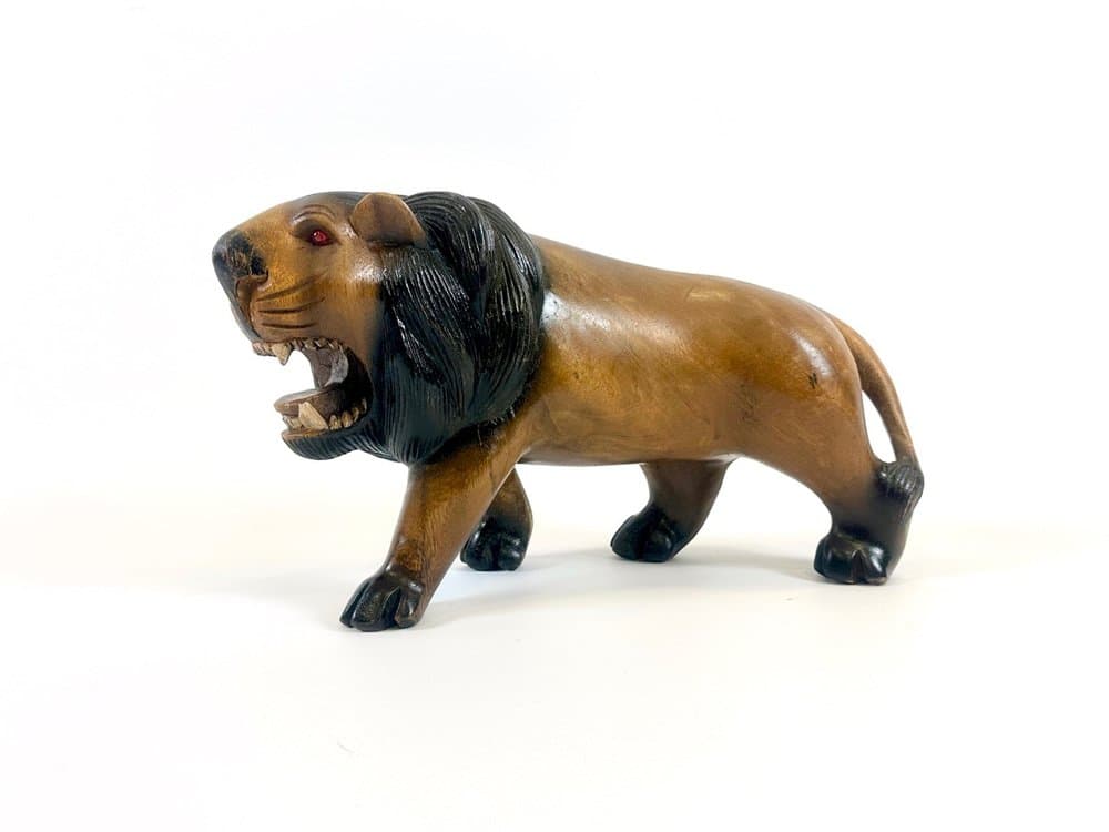 Lion figurine, light brown wood, 1930s - 154297