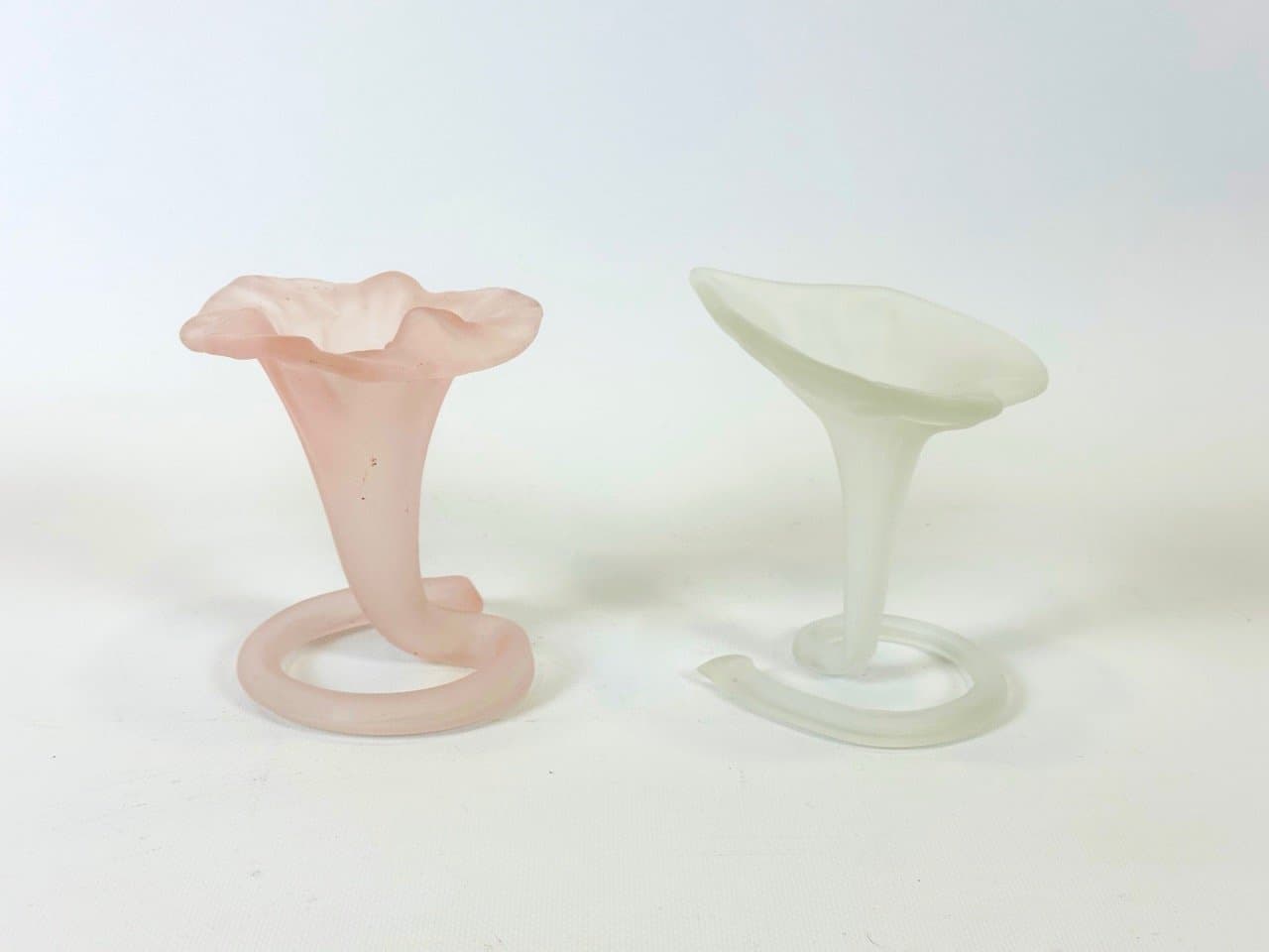 Pair of vases Italian Modern, pink, clear, glass, Italy, 1970s. - 154390