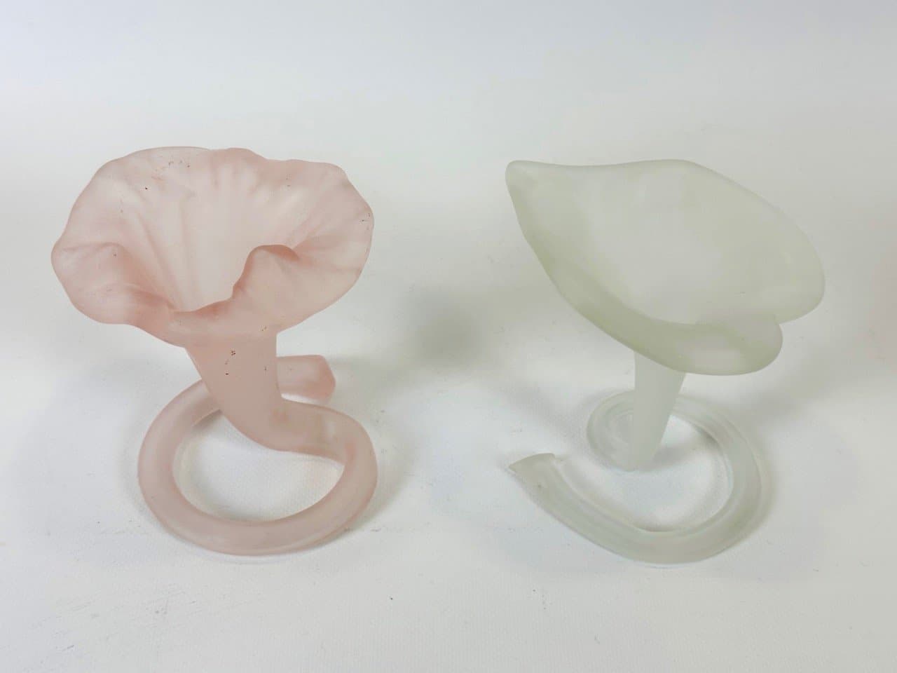 Pair of vases Italian Modern, pink, clear, glass, Italy, 1970s. - 154389