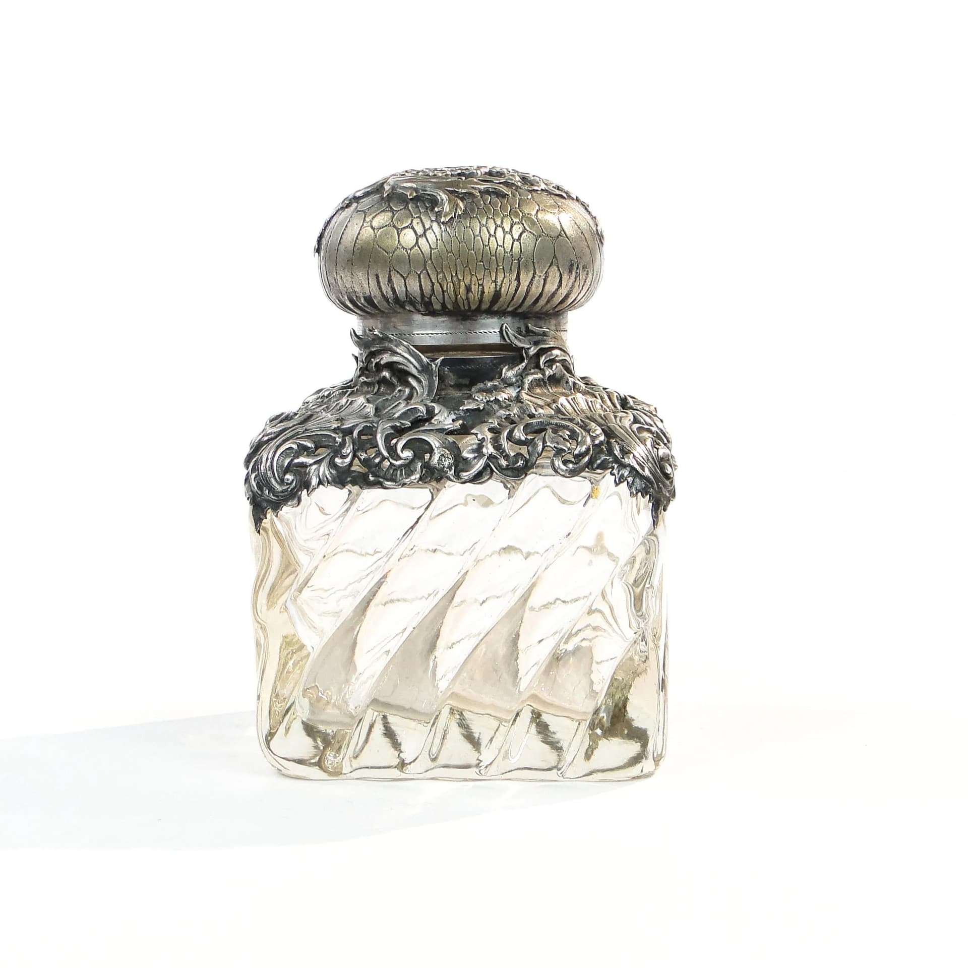 Kałamarz gabinetowy Rococo, szkło transparentne, mosiądz platerowany srebrem, Baccarat, Francja, XIX w. - 9536