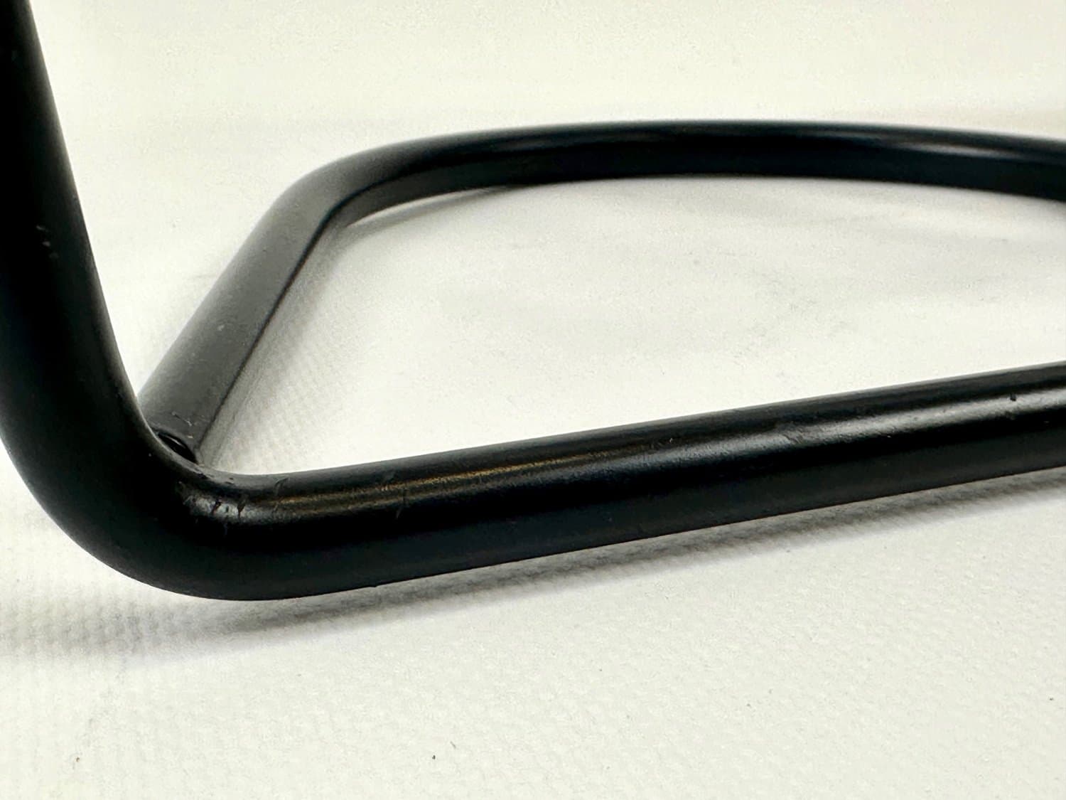 Stojak na wino sprężynowy, stal czarna, lata 70. - 154771