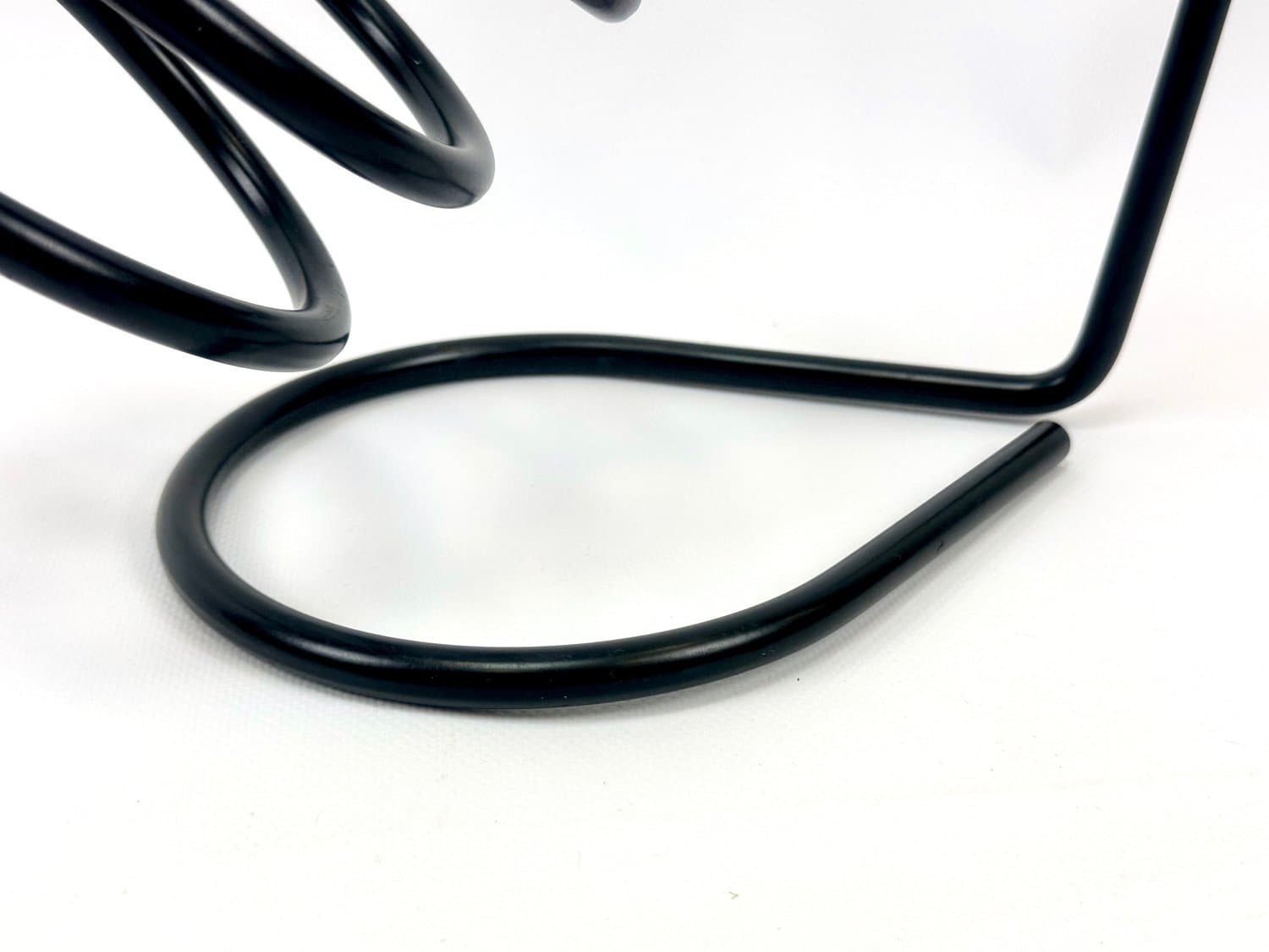 Stojak na wino sprężynowy, stal czarna, lata 70. - 154775