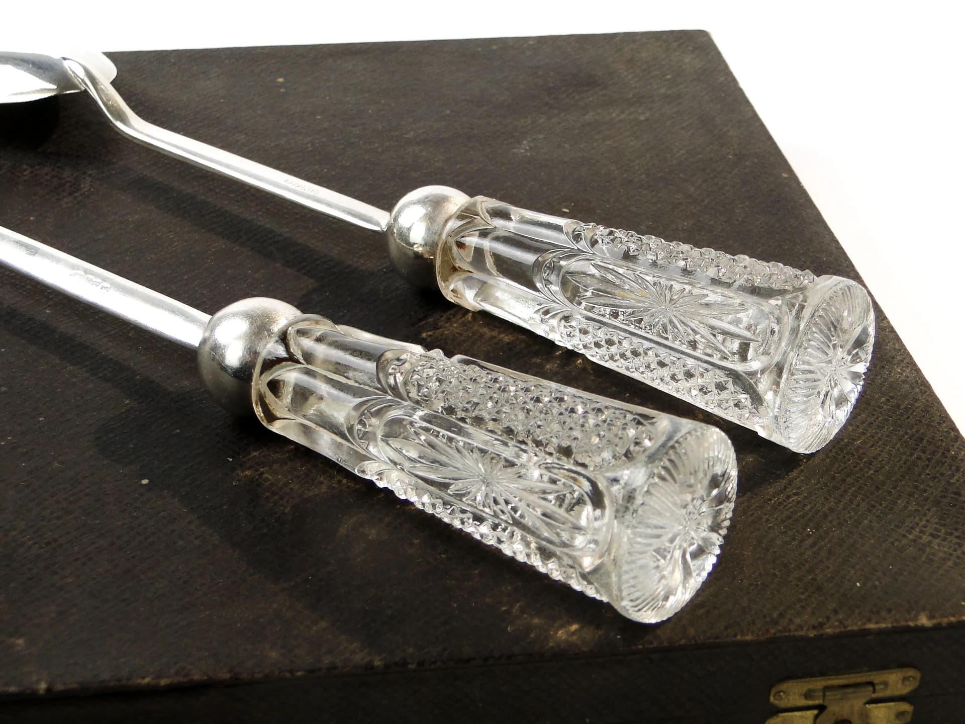 Salad servers, transparent crystal, silver-plated brass, United Kingdom, 1940s. - 9503