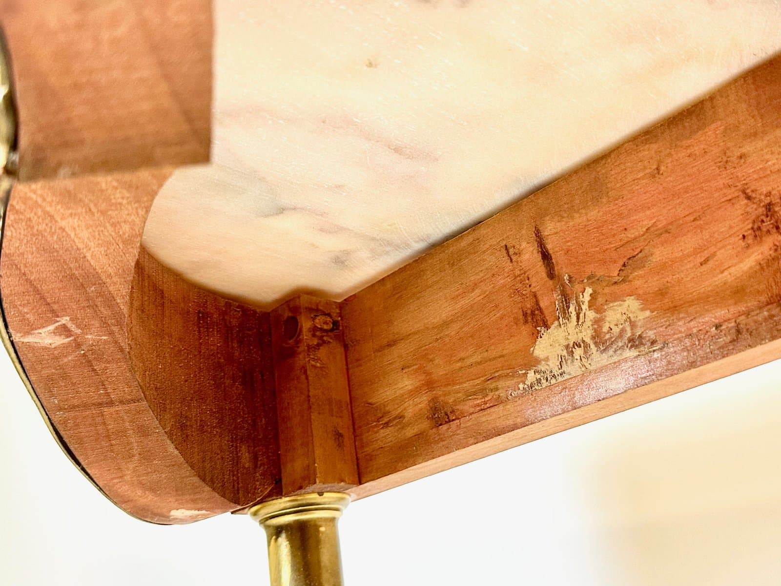 Konsola, styl Ludwika XVI, marmur beżowy, mosiądz złoty, fornir orzech, Francja, XIX w. - 155186