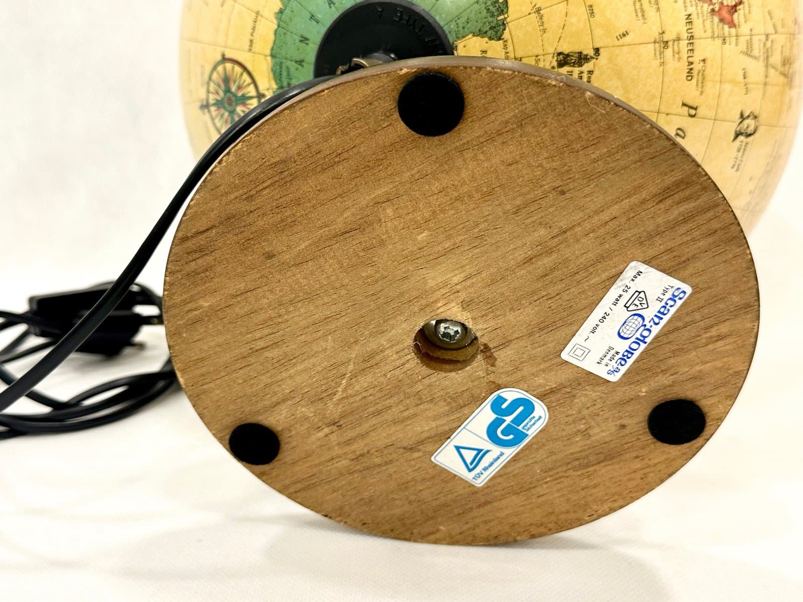 Globus podświetlany, beżowy, metal, plastik, teak, Dania, lata 90. - 155300