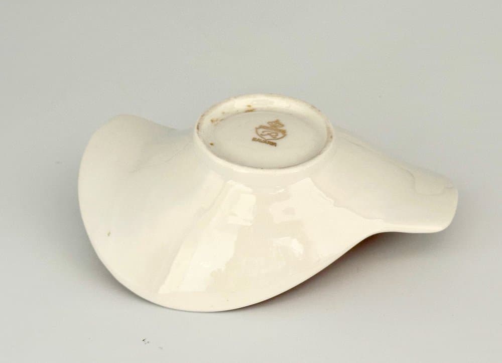 Popielniczka, czerwona biała, porcelana, Niemcy, lata 60. - 155677