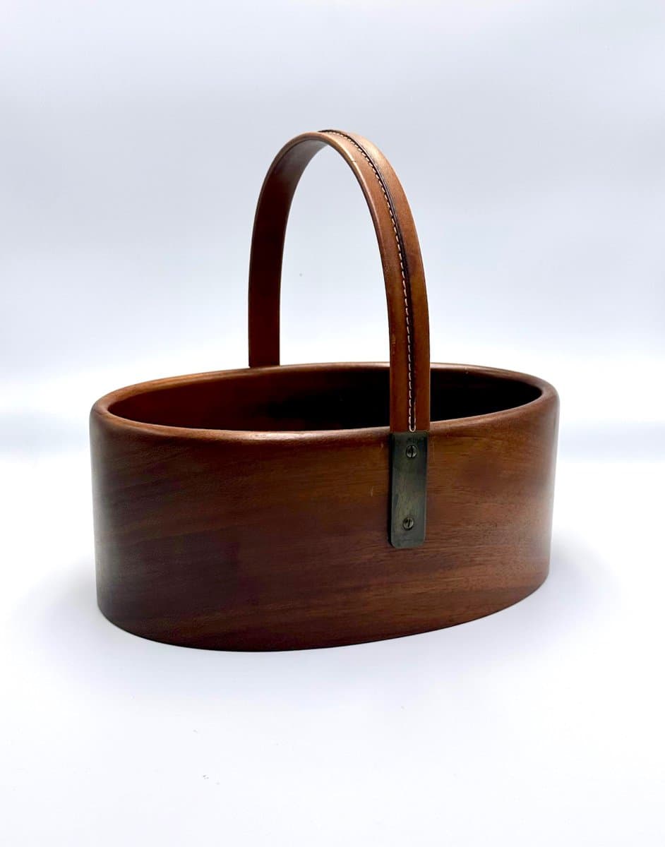 Kosz, brązowy ciemny, teak skóra, proj. C. Auböck, Austria, lata 50. - 155751