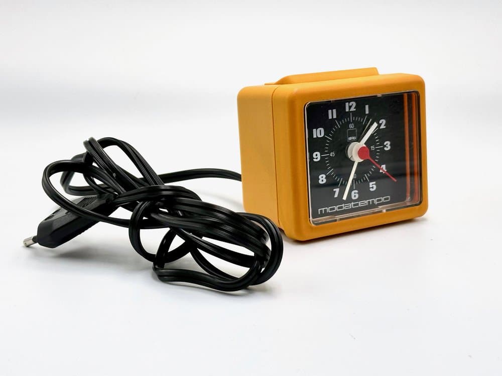 Table Clock Modatempo, orange plastic, Germany, 1980s. - 155767