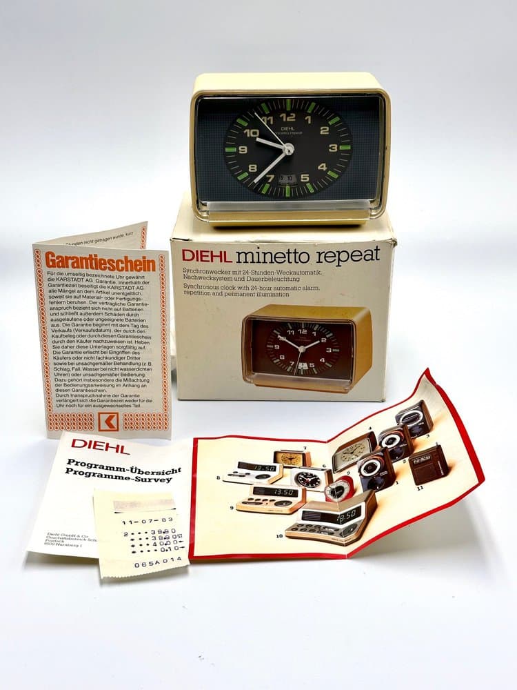 Zegar stołowy Minetto Repeat, plastik kość słoniowa, Niemcy, lata 80. - 155776