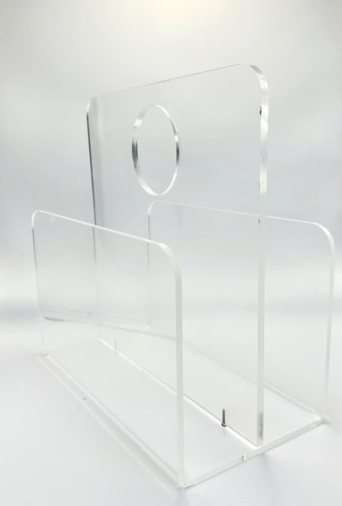 Magazine Rack, transparent acrylic, Germany, 1970s. - 155799