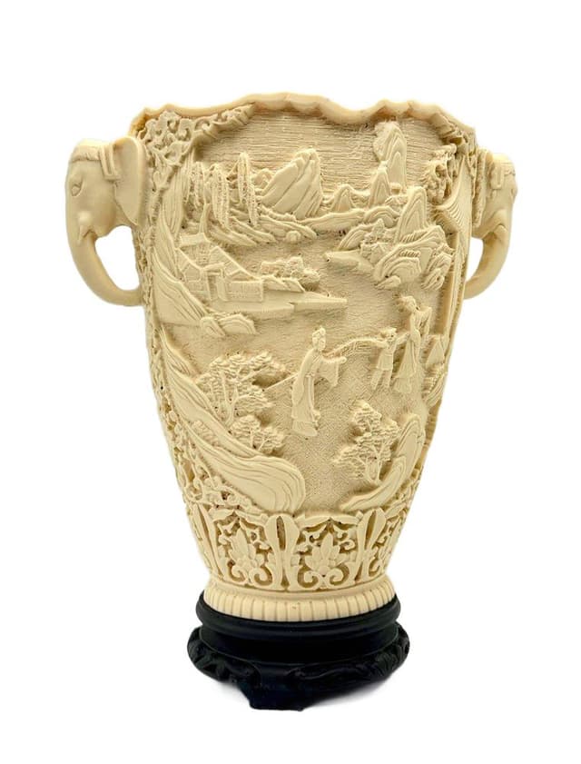 Wazon chiński, kość słoniowa, żywica, Chiny, lata 70. - WYMIARY