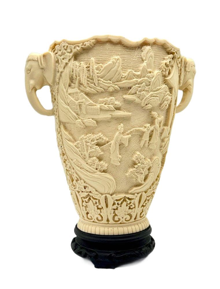 Wazon chiński, kość słoniowa, żywica, Chiny, lata 70.