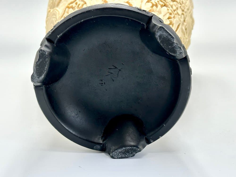 Wazon chiński, kość słoniowa, żywica, Chiny, lata 70. - 155872