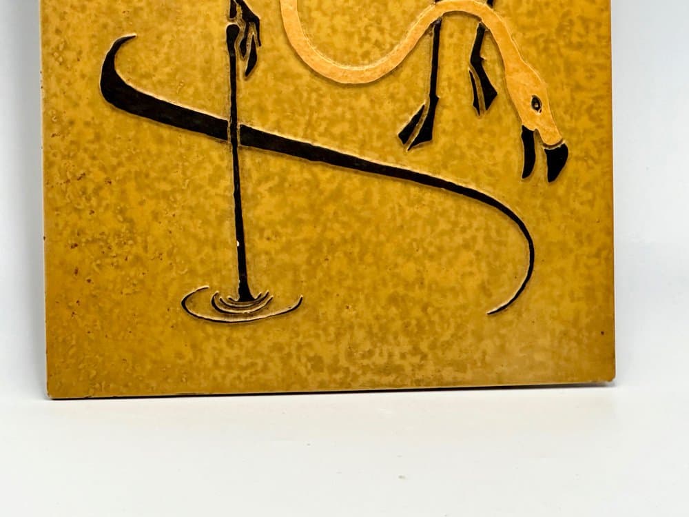 Relief ścienny z flamingami, kamień brązowy ciemny, Niemcy, lata 60. - 155902