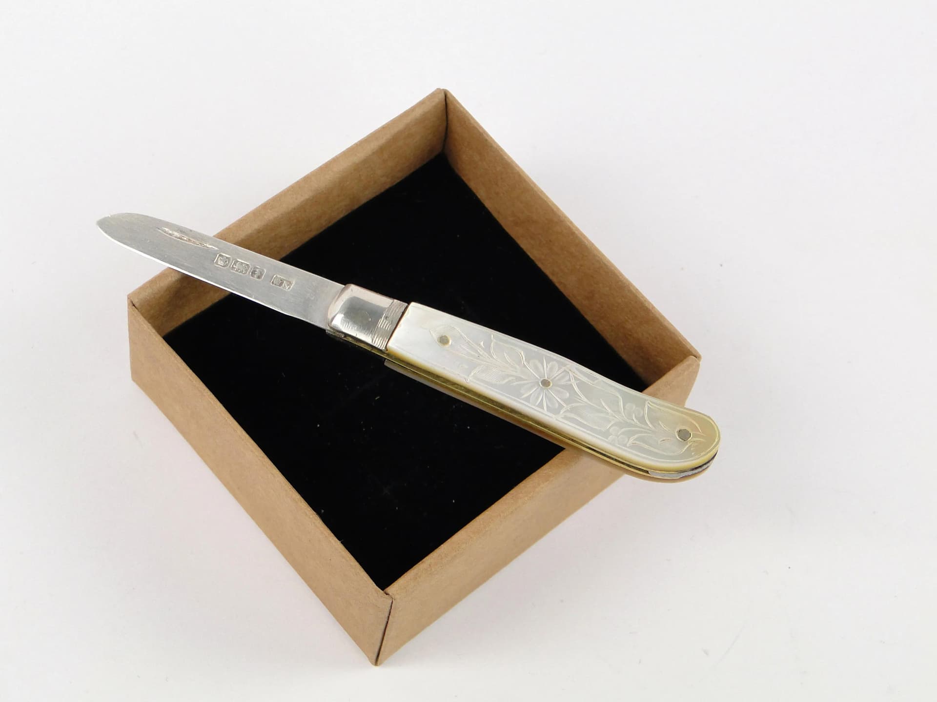 Srebrny damski scyzoryk z macicy perłowej, Anglia, lata 20. - 9687