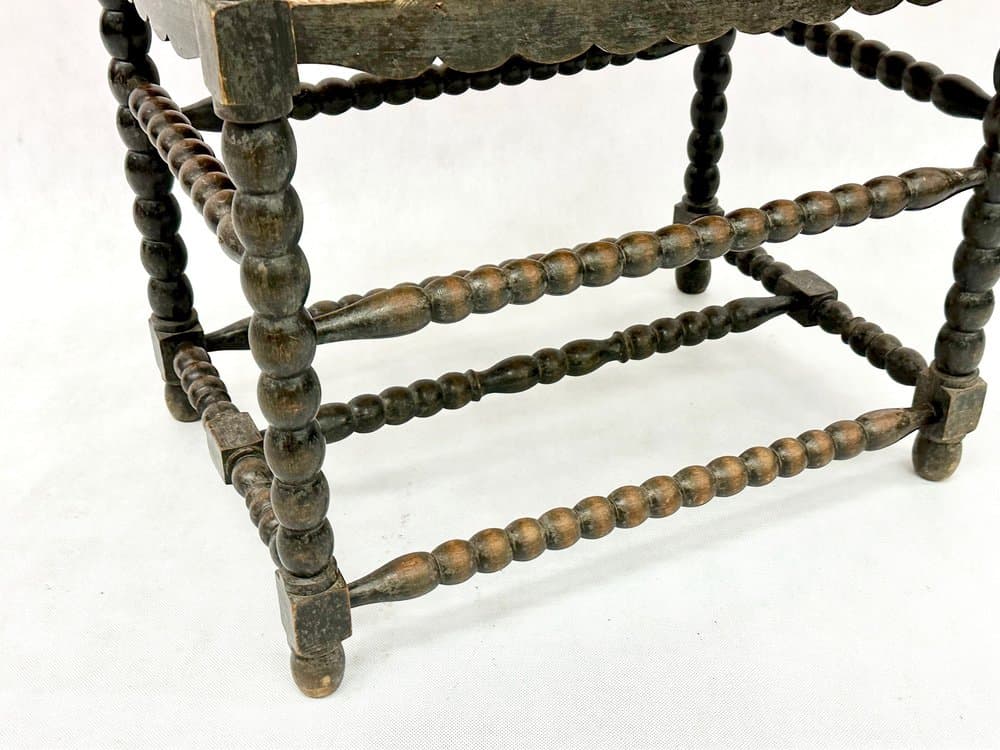 Bench Jacobean, black ebonised oak, beige rush, Netherlands, 19th c. - 156138