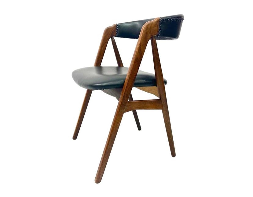 Krzesło jadalniane, teak brązowy jasny, skóra czarna, proj. T. Harlev, Dania, lata 60.