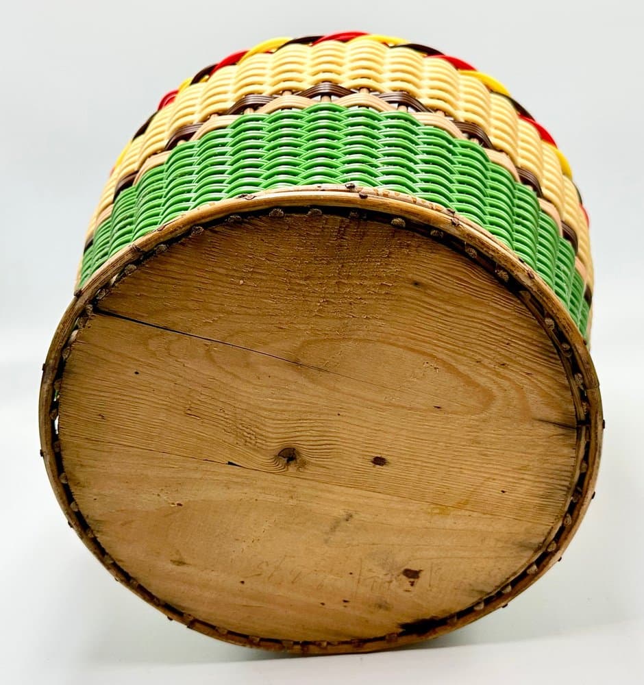 Woven basket, multicolor plastic, 1960s - 156348