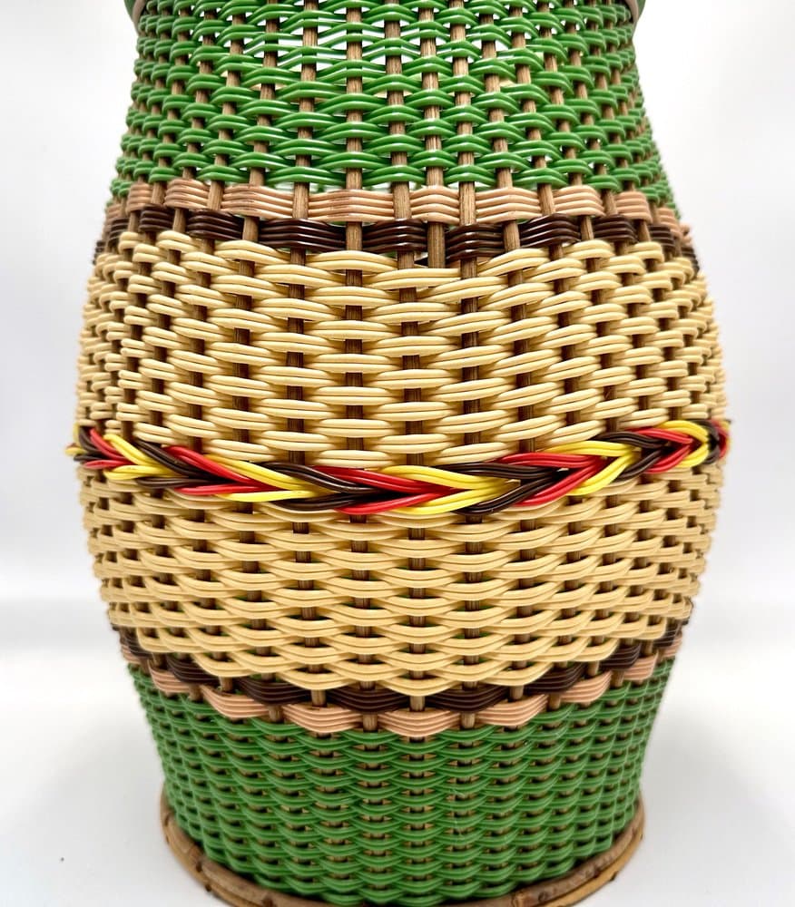 Woven basket, multicolor plastic, 1960s - 156352