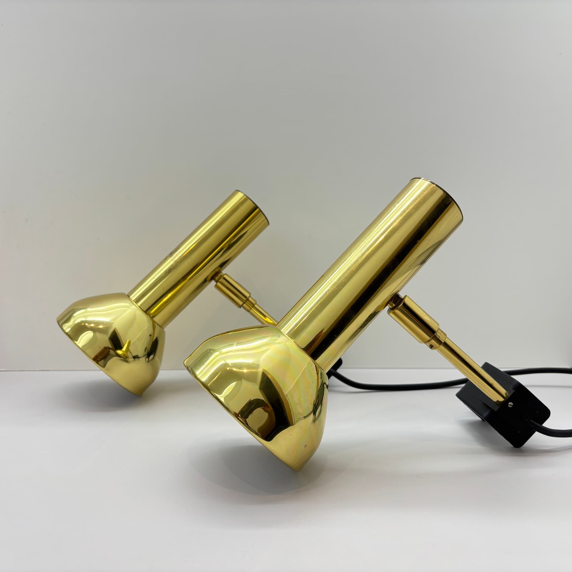 Pair of wall sconces, golden brass, Germany, 1970s. - 142633